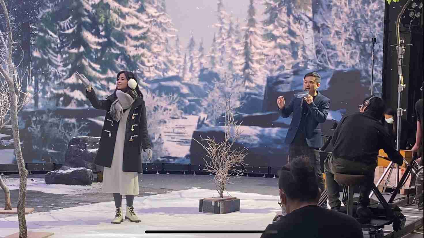 菠菜论坛以ALED先进显屏技术，，，，与金马奖视觉特效团队“再现影像”携手合作打造LED虚拟摄影棚，，，，提供沉浸式表演体验，，，，并精简拍摄成本与时间